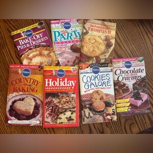 LOT 7 PILLSBURY RECIPES HOLIDAY COOKIES BAKING COOKBOOK BOOKLETS Vintage